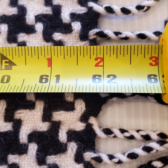 Macy's Charter Club Luxury Cashmere Black & White Scarf NWT - Picture 6 of 10